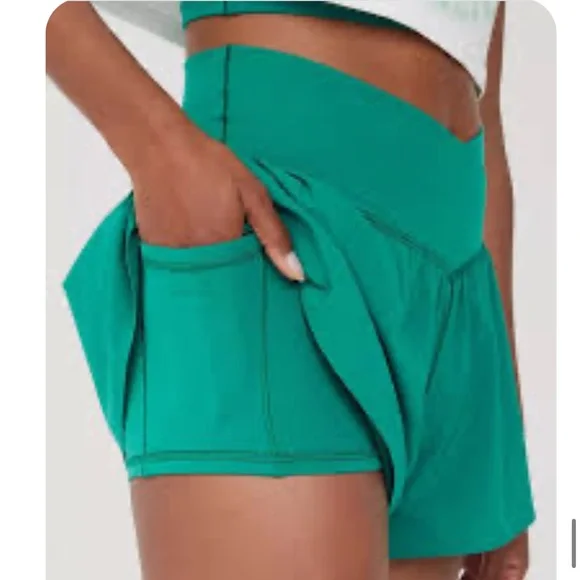 Aerie Offline Real Me Crossover Flowy Shorts Sz S Green Envy discontinued color! - Picture 3 of 6